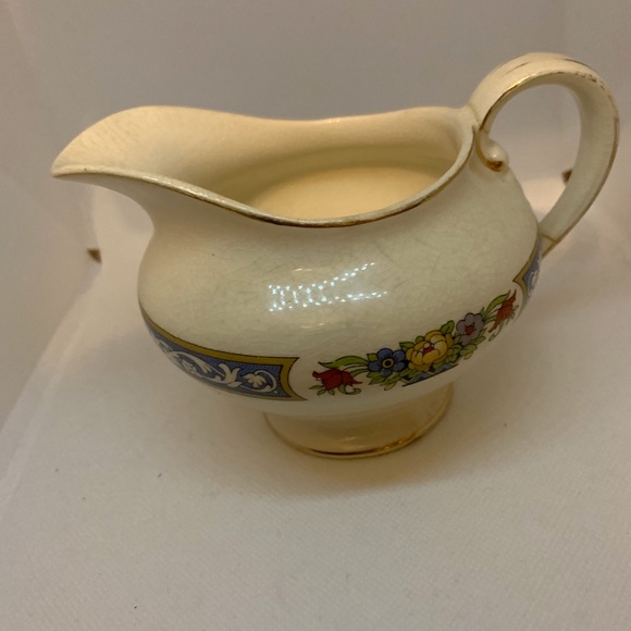 Vintage Johnson Brothers Pareek creamer - Picture 3 of 7